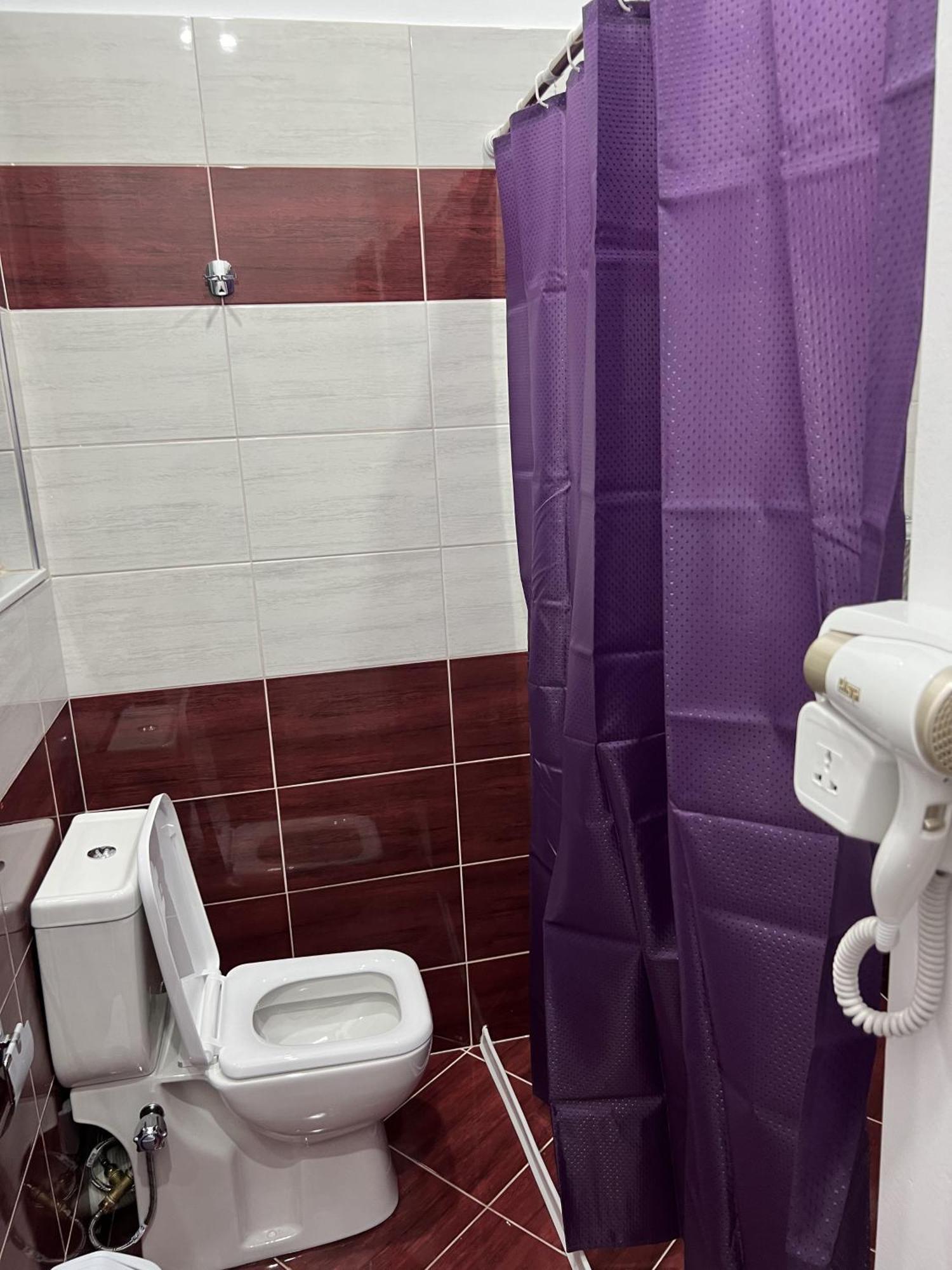 Guesthouse Osumi Μπεράτ Εξωτερικό φωτογραφία