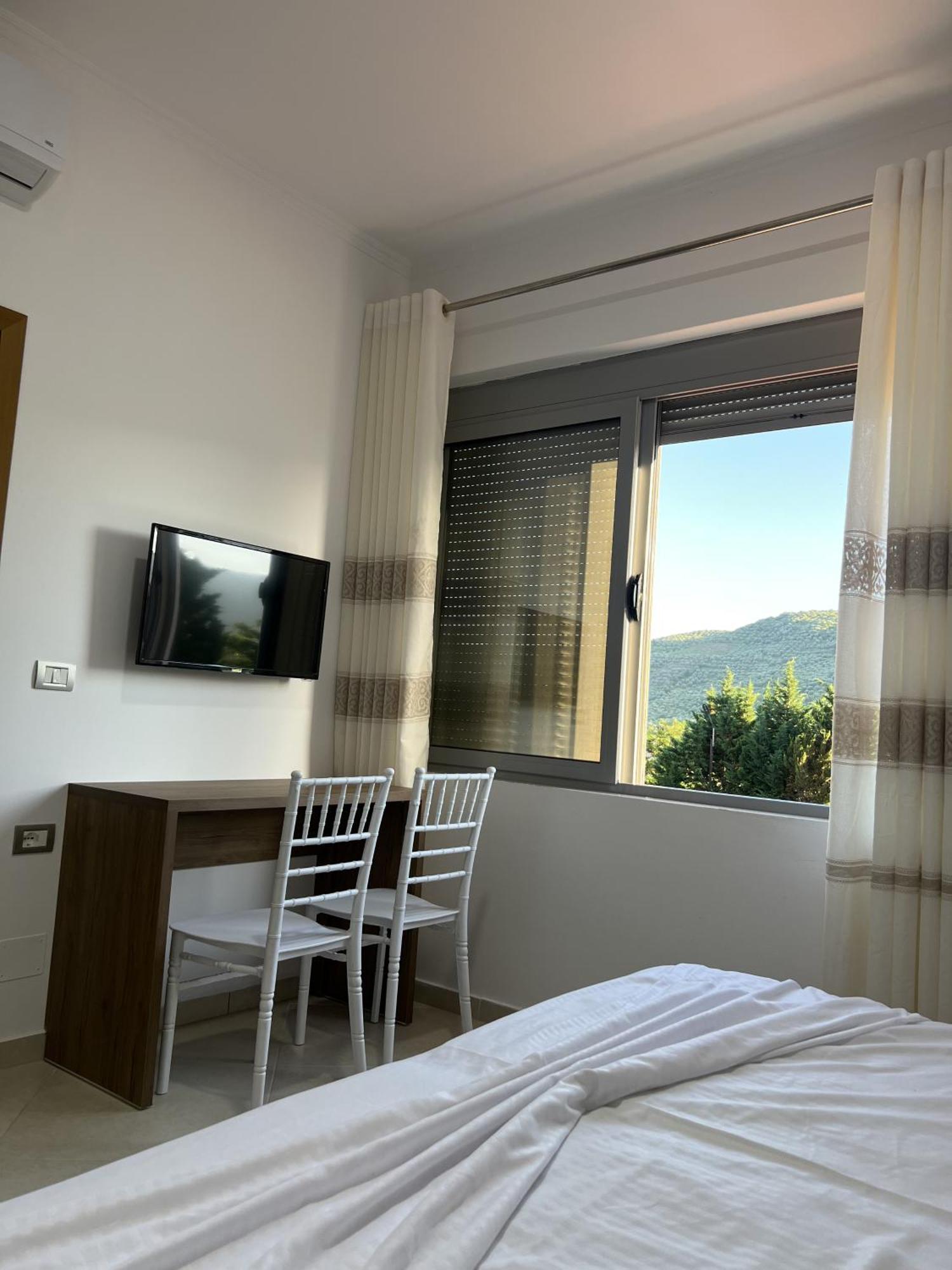 Guesthouse Osumi Μπεράτ Εξωτερικό φωτογραφία